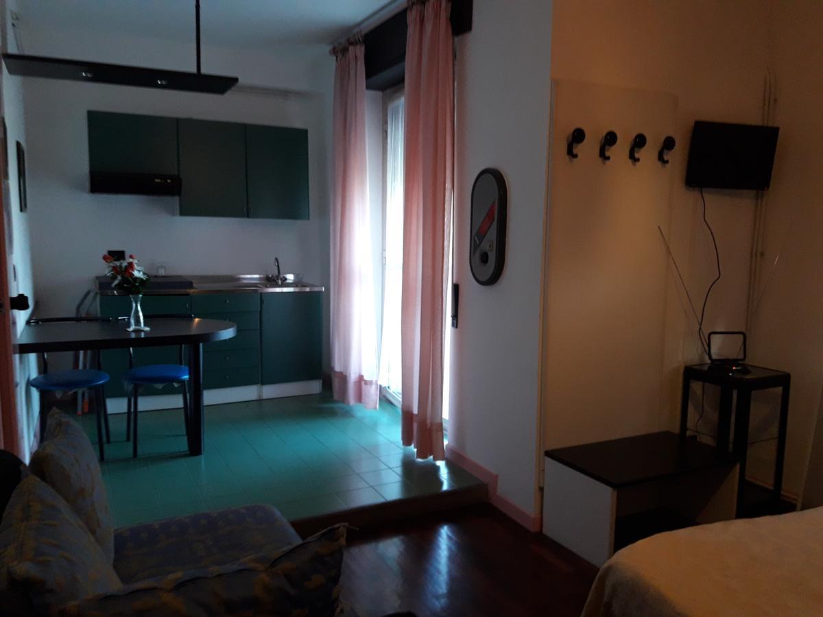Albergo Piccadilly Medolago Buitenkant foto